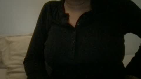 Snapshot of softberrry chatting on November 14, 11:13 pm Jade online show from November 14, 11:13 pm