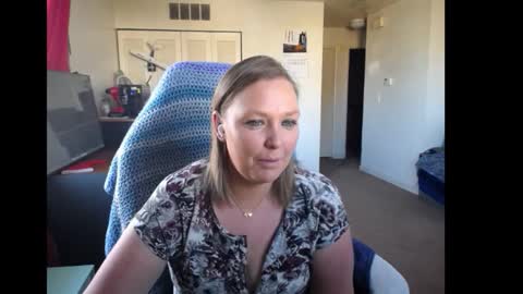 Rose online show from December 15, 8:24 pm