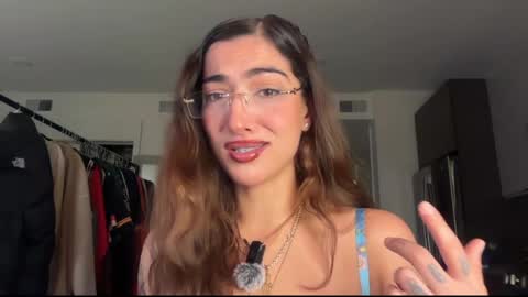 Soft Heat Maria online show from June 6, 1:32 am