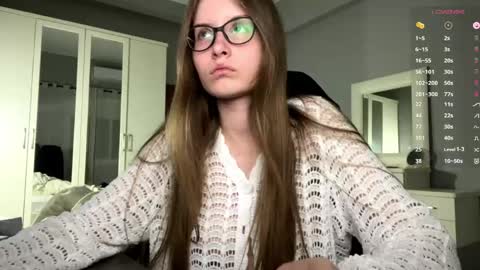 softlygirl online show from March 22, 5:27 pm