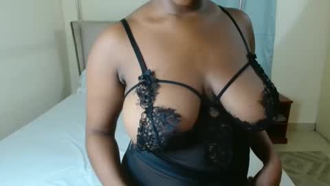 Snapshot of softlysinful chatting on December 2, 2:12 pm softlysinful online show from December 2, 2:12 pm