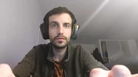 Snapshot of softndwear chatting on December 20, 7:28 pm SOFT online show from December 20, 7:28 pm