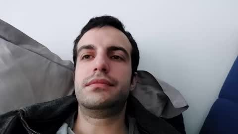 Snapshot of softndwear chatting on December 23, 8:00 am SOFT online show from December 23, 8:00 am