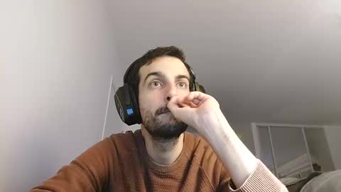 Snapshot of softndwear chatting on February 5, 6:59 pm SOFT online show from February 5, 6:59 pm