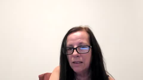 Soft Peach Goddess online show from January 11, 5:34 am