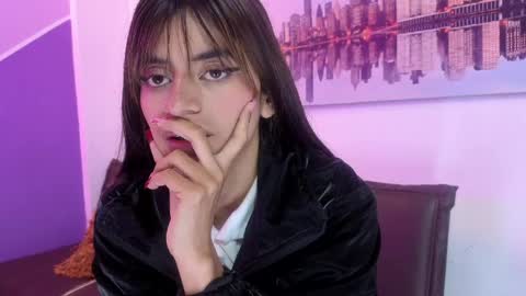 sofy_durand online show from April 7, 11:54 am