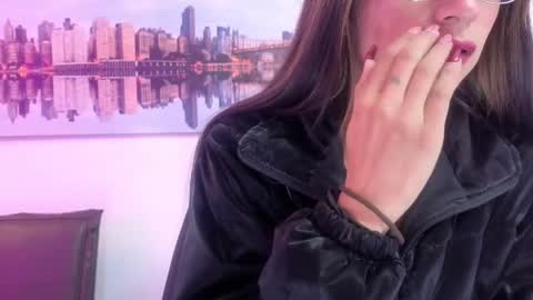 sofy_durand online show from April 9, 11:59 am