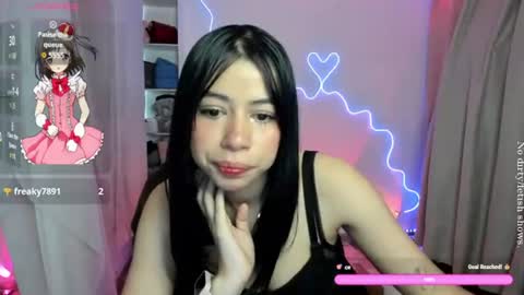 Snapshot of sol_lunaa23 chatting on June 23, 10:52 pm sol online show from June 23, 10:52 pm