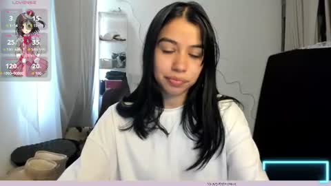 Snapshot of sol_lunaa23 chatting on July 28, 6:42 pm sol online show from July 28, 6:42 pm