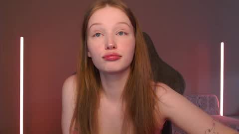 Snapshot of solanochka chatting on June 1, 9:22 am Jennifer Jenny Jen online show from June 1, 9:22 am