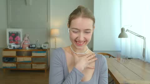 Bella online show from February 9, 11:04 am