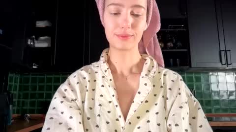 Bella online show from February 12, 4:29 am