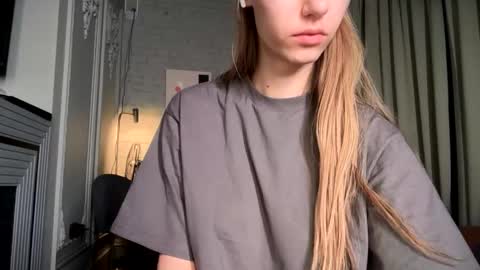 Bella online show from February 17, 2:41 am