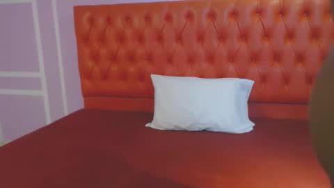 solecito_hotr online show from October 8, 1:53 pm