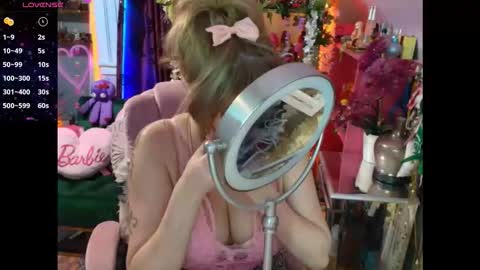 solesticia online show from February 16, 1:35 am