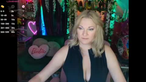Snapshot of solesticia chatting on June 30, 6:03 am solesticia online show from June 30, 6:03 am