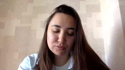 solirenn online show from November 18, 9:14 am