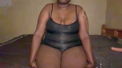 Snapshot of sollybunny chatting on February 28, 4:13 am Solly bunny online show from February 28, 4:13 am