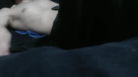 Snapshot of solodz31 chatting on December 17, 12:45 am solodz31 online show from December 17, 12:45 am