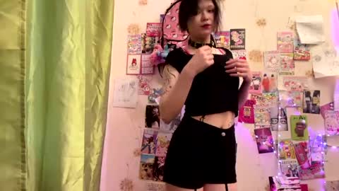 Alice online show from May 14, 4:25 pm