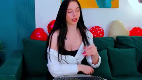 Snapshot of sonataray chatting on February 12, 2:45 pm Catherine online show from February 12, 2:45 pm