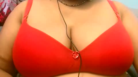 Snapshot of soni88888 chatting on September 17, 11:45 am soni88888 online show from September 17, 11:45 am