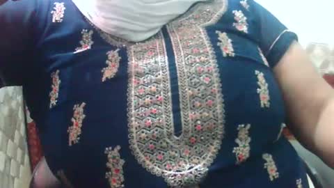 soni88888 online show from March 23, 11:36 am