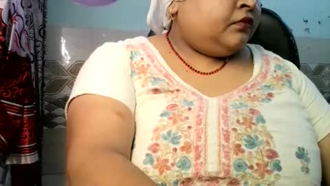 soni88888 online show from May 24, 4:39 am
