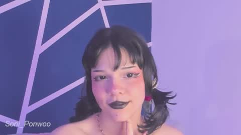 Snapshot of soni_ponwoo chatting on October 15, 8:03 am Soni online show from October 15, 8:03 am