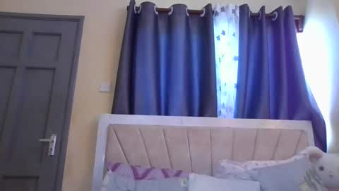 librron online show from April 4, 11:40 am