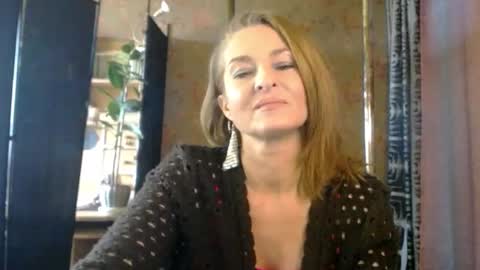 Sonia online show from March 29, 1:44 pm