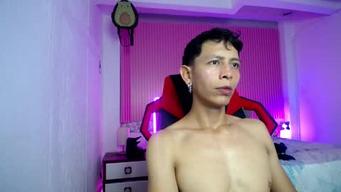 sonic_jess07 online show from March 22, 10:07 am