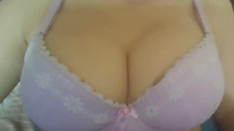 Snapshot of sonnyalee chatting on October 25, 12:02 pm Sonnya online show from October 25, 12:02 pm