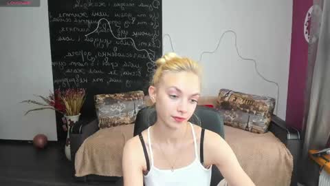 Sonya online show from May 29, 5:49 am