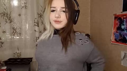 Snapshot of sonwosick chatting on February 24, 5:33 pm Mila online show from February 24, 5:33 pm