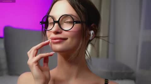 Eva 3 online show from February 27, 3:26 pm