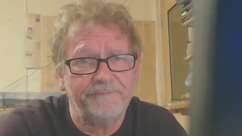 Snapshot of soo_ chatting on November 5, 1:38 am zip online show from November 5, 1:38 am