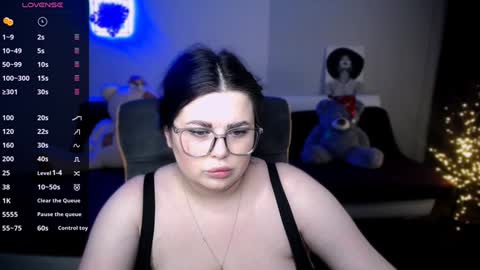 sophia__olsen online show from January 9, 6:17 am