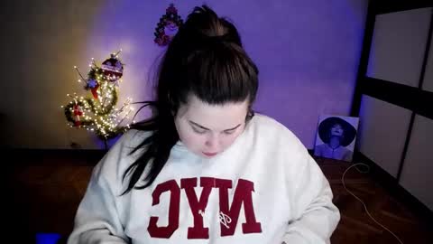 sophia__olsen online show from January 14, 6:52 am