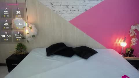 sophia_brunette21 online show from December 5, 11:19 am