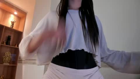Sophia online show from May 8, 9:31 pm