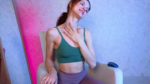 Snapshot of sophia_dreamy chatting on March 10, 7:32 am Sophia online show from March 10, 7:32 am