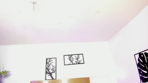 sophia_duarte_ online show from April 23, 11:31 am