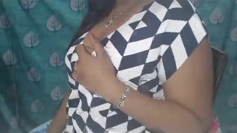 Snapshot of sophia_indian chatting on January 7, 12:31 pm Sophia Tamil online show from January 7, 12:31 pm