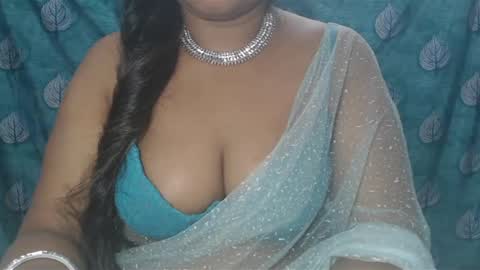 Snapshot of sophia_indian chatting on January 10, 8:18 am Sophia Tamil online show from January 10, 8:18 am