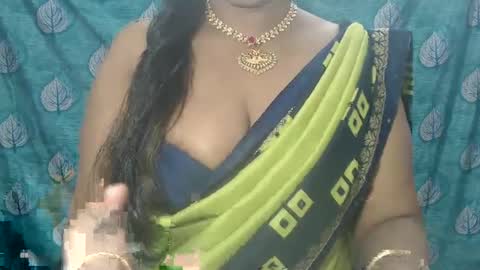 Snapshot of sophia_indian chatting on February 6, 4:31 am Sophia Tamil online show from February 6, 4:31 am