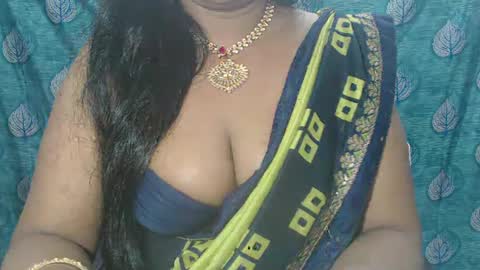 Snapshot of sophia_indian chatting on February 6, 8:39 am Sophia Tamil online show from February 6, 8:39 am
