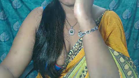 Snapshot of sophia_indian chatting on February 13, 10:23 am Sophia Tamil online show from February 13, 10:23 am