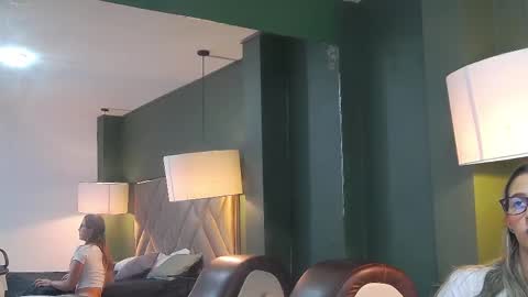 Sofia online show from November 7, 2:06 pm