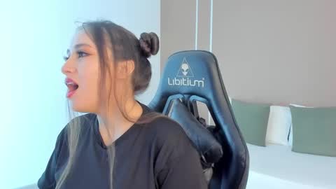 S O P H I A online show from October 11, 12:36 pm